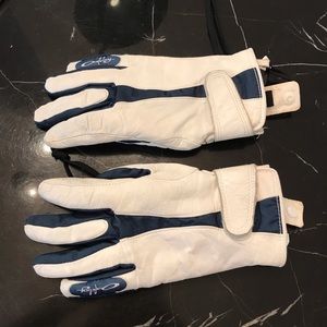 Oakley women’s gloves size M